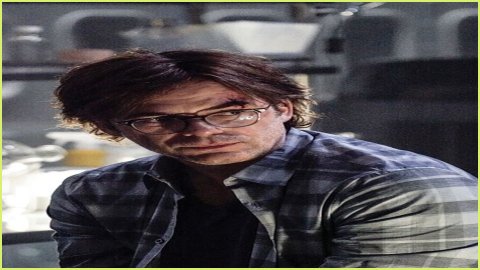 Billy Burke - Zoo Cast Member