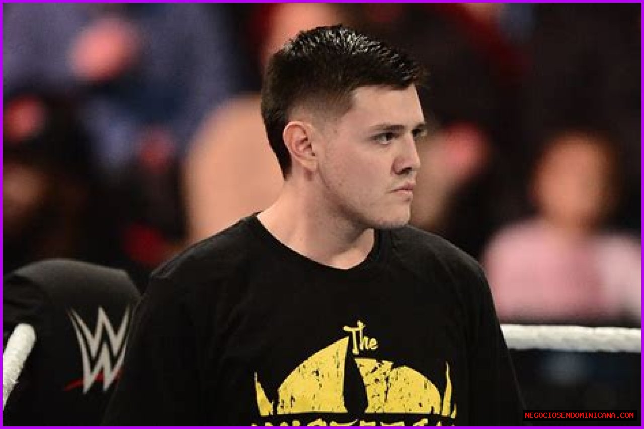 Dominik Mysterio  Bio (Wiki) 