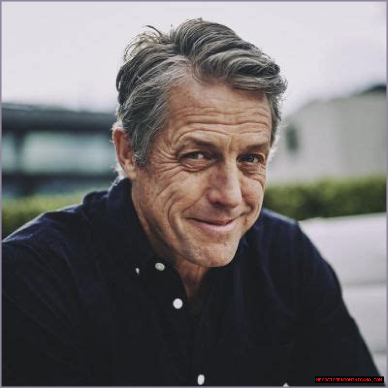 Hugh Grant Stated That He Dislikes His Legendary “Love Actually” Dance Move