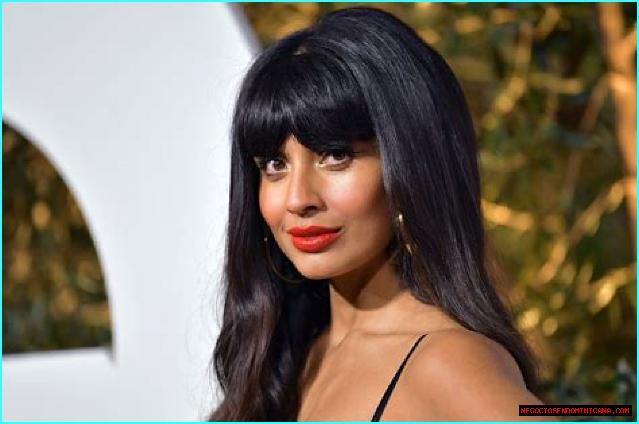Jameela Jamil parents: Shireen Jamil, Ali Jamil