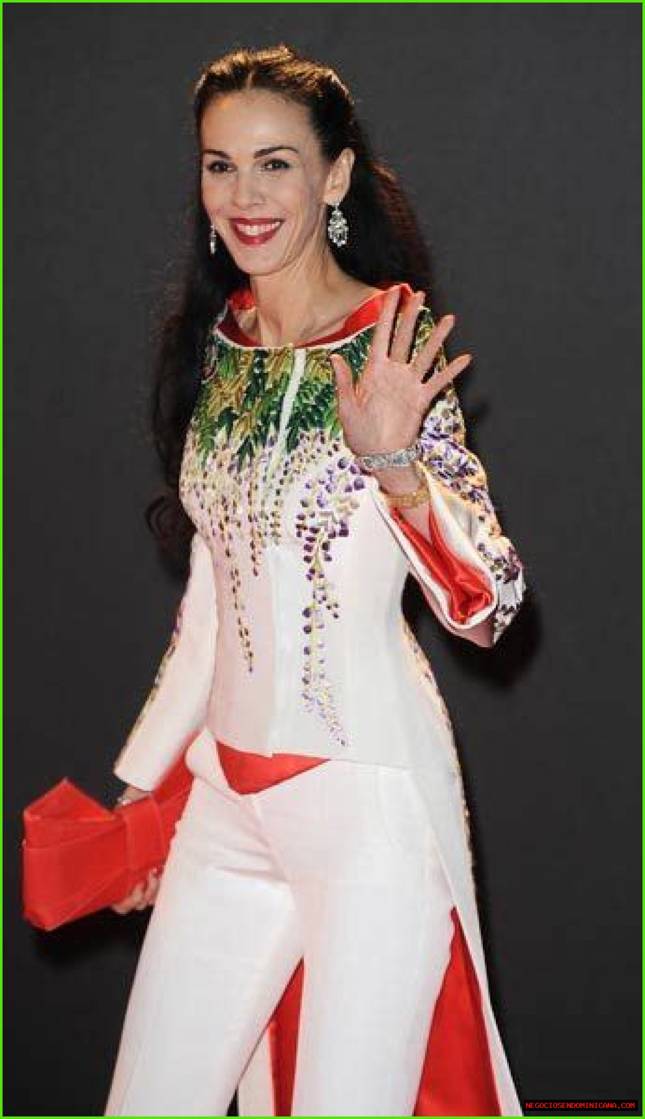 L'Wren Scott's ashes have been split between family and Mick Jagger