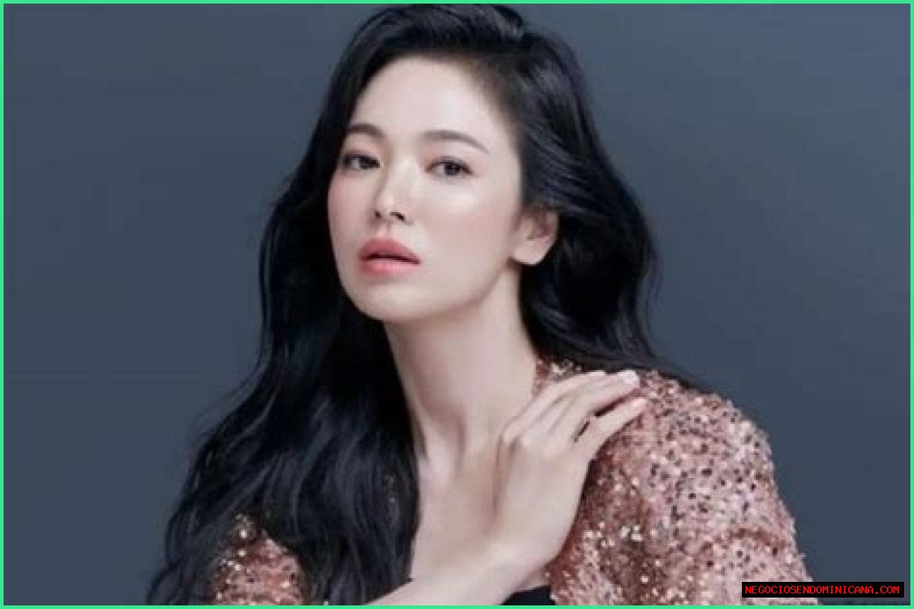Song Hye Kyo | Religion, Parents | Father Song Dae Seob And Mother