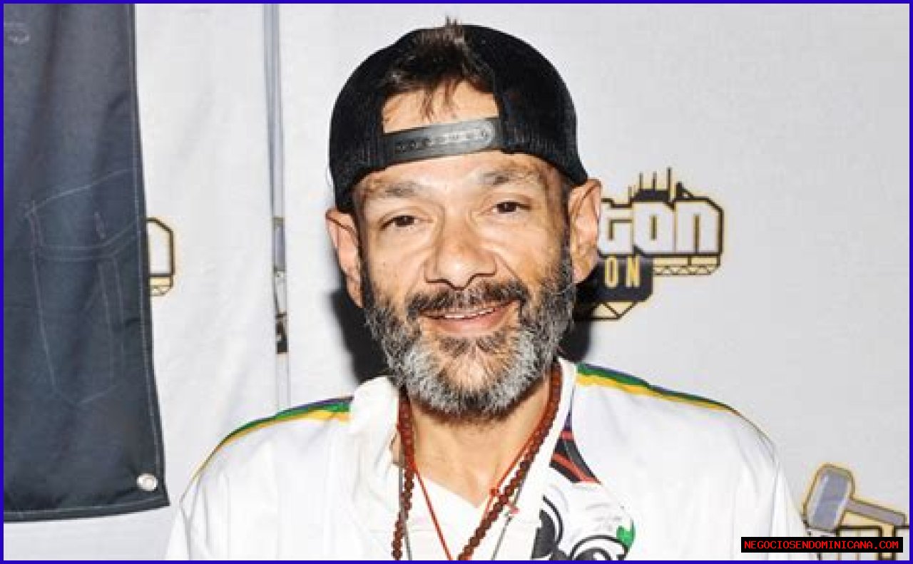 Who Are Shaun Weiss’s Parents? Details On The Parents Of The Actor