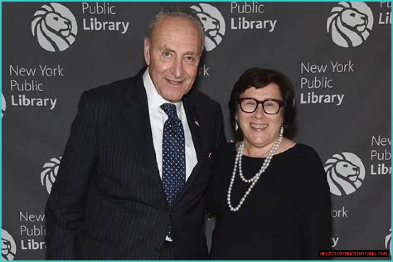 Who Is Chuck Schumer Wife, Iris Weinshall?
