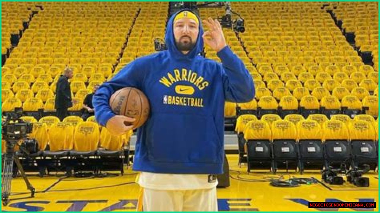 YouTuber banned for life after walking into NBA Finals dressed as Golden State Warriors player